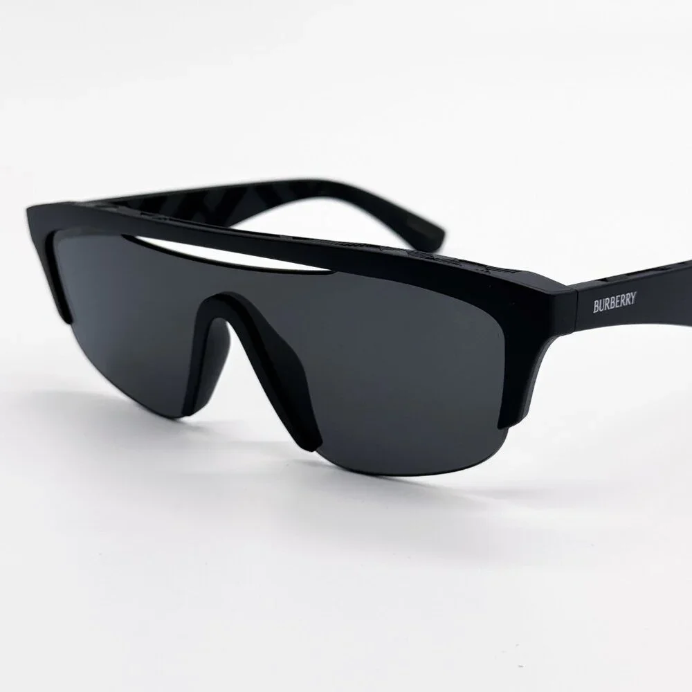 Burberry 100% new